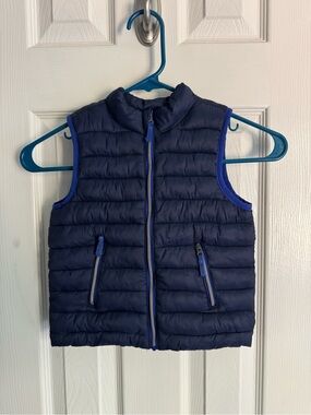 Gymboree puffer vest - excellent used condition size 3T